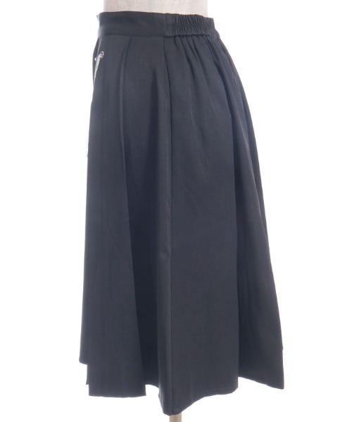 axes femme（アクシーズファム）の「ダブルチェーンプリーツＳＫ（スカート・レディース・ワイン/ブラック/ネイビー・FREE）」の13枚目の写真