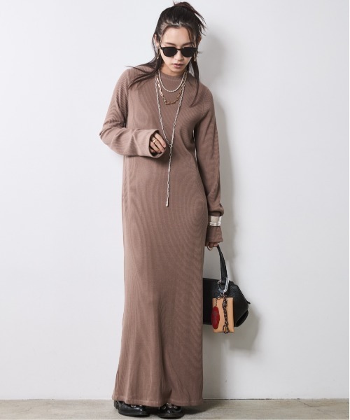 CHIC STYLE(シックスタイル)の「テレコロングワンピース<大きいサイズ有>シックスタイル(ワンピース・レディース・モカ/ブラック・M/L/LL/3L/4L/5L)」の10枚目の写真