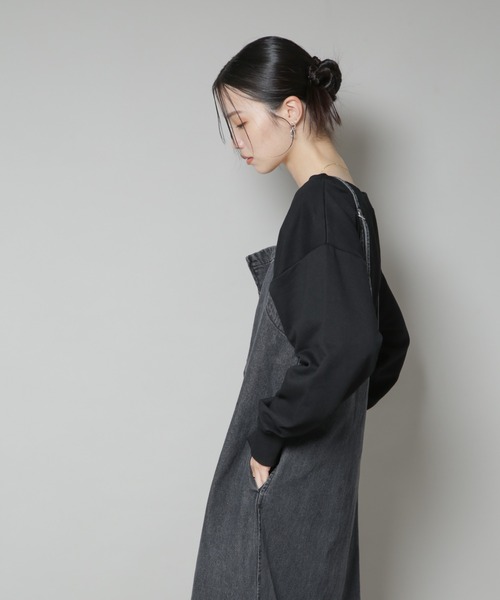 NANO universe(ナノユニバース)の「ワイドボートネックスウェットトップス(スウェット・レディース・ブラック/ベージュ/グレー・FREE)」の6枚目の写真