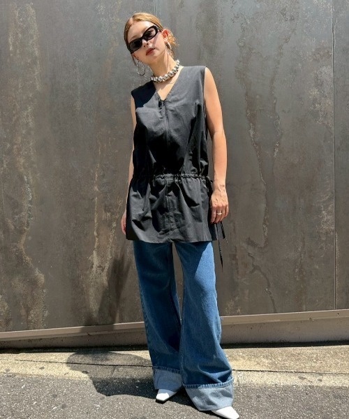 HANNE(アン)の「2WAYペプラムノースリTOPS(シャツ/ブラウス・レディース・ブラック/ホワイト・FREE)」の7枚目の写真