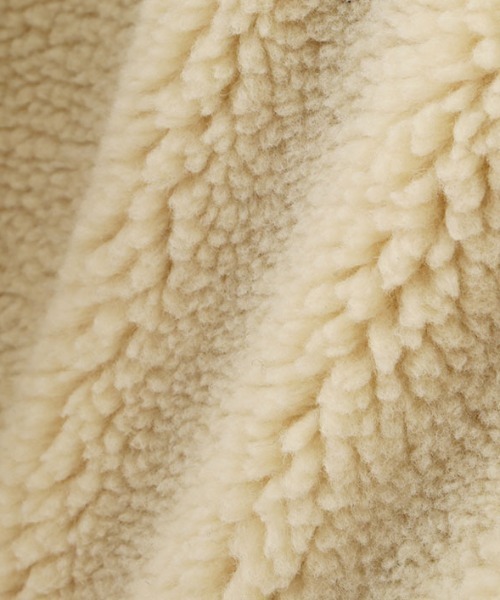 ETRE TOKYO(エトレトウキョウ)の「リバーシブルボアブルゾン(ブルゾン・レディース・ベージュ/ネイビー・S/M)」の10枚目の写真