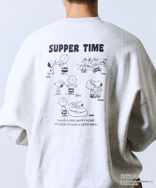 FREAK'S STORE(フリークスストア)の「限定展開 PEANUTS/ピーナッツ 別注 バックプリント クルーネックスウェット/SUPPER(スウェット・メンズ・アッシュグレー/ブラック/ネイビー/ピンク・MEDIUM/LARGE/SMALL)」の2枚目の写真