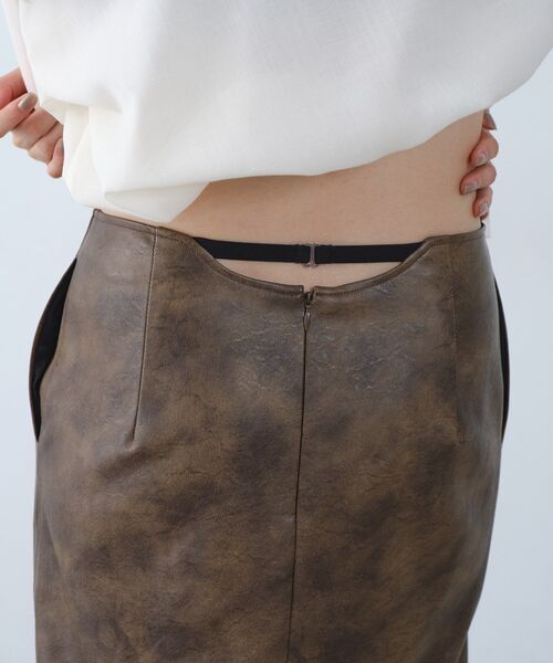 CODE A(コードエー)の「garin sleek skirt(スカート・レディース・ブラウン系・34/36/38)」の6枚目の写真