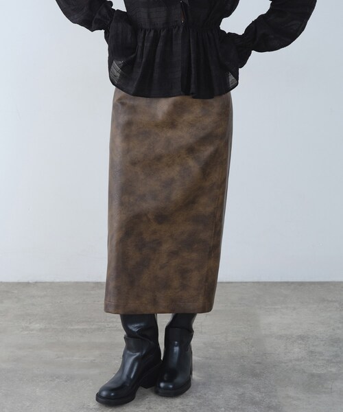 CODE A(コードエー)の「garin sleek skirt(スカート・レディース・ブラウン系・34/36/38)」の7枚目の写真