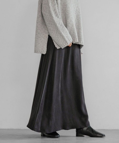 A part by（アパートバイ）の「キュプラナロースカート（スカート・レディース・アイボリー/ブラック/ブルー・SMALL/MEDIUM）」の3枚目の写真