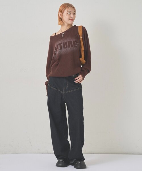 WHO'S WHO gallery(フーズフーギャラリー)の「DISTRESSED SPRAY LOGO KNIT/ダメージスプレーロゴニット(ニット/セーター・レディース・グレー/ブルー/ダークブラウン・FREE)」の4枚目の写真