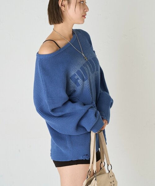 WHO'S WHO gallery(フーズフーギャラリー)の「DISTRESSED SPRAY LOGO KNIT/ダメージスプレーロゴニット(ニット/セーター・レディース・グレー/ブルー/ダークブラウン・FREE)」の7枚目の写真