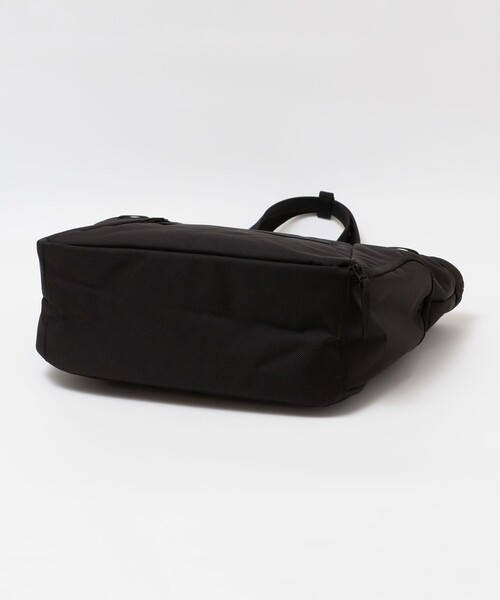 Aer（エアー）の「Aer: GYM TOTE 2（トートバッグ・メンズ・ブラック・ONE SIZE）」の4枚目の写真