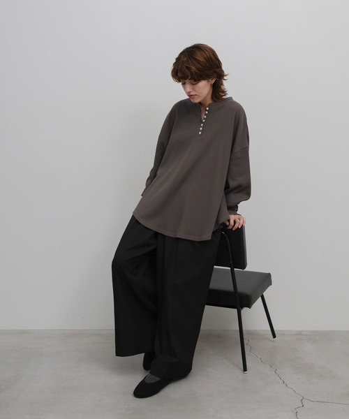 select MOCA(セレクトモカ)の「サーマルヘンリーネックビッグロンT(Tシャツ/カットソー・レディース・アイボリー/ブラック/グレー・FREE)」の20枚目の写真