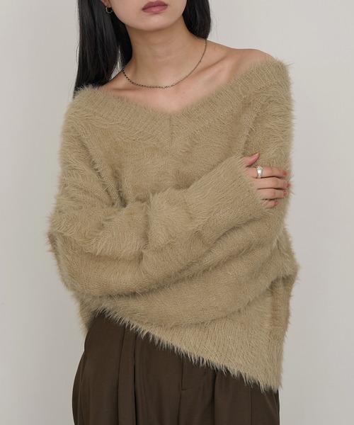 NOGLE(ノグル)の「【NOGLE/ノグル】2wayオフショルシャギーVネックニット(ニット/セーター・レディース・グレイッシュベージュ/アイボリー/ピンク/チャコール・FREE)」の15枚目の写真