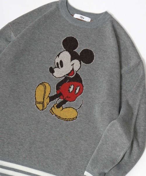 MARK & LONA グレー Vネックセーター　ディズニー ディズニーとの最新ニットコレクション｢MONTHLY OF DISNEY｣ | MARK