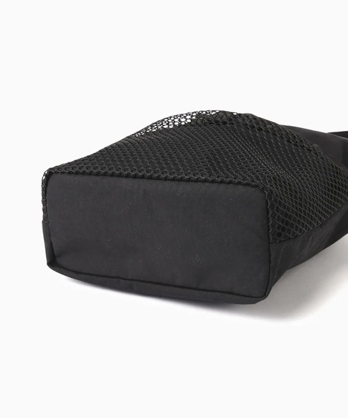 and wander（アンドワンダー）の「and wander/アンドワンダー PE/CO 2way bag 防水性能 ショルダーバッグ（ショルダーバッグ・メンズ・ブラック・FREE）」の4枚目の写真