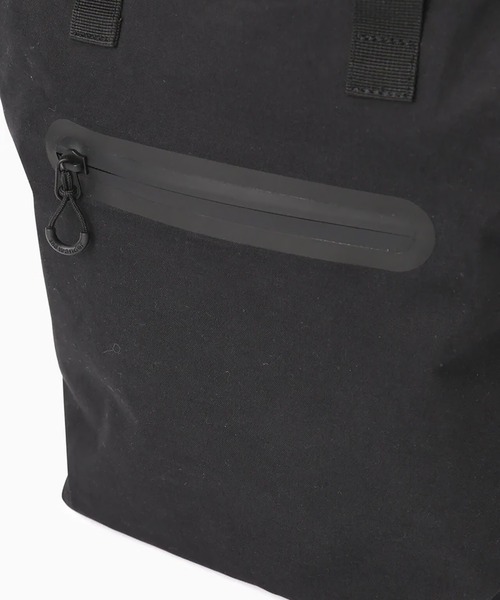 and wander（アンドワンダー）の「and wander/アンドワンダー PE/CO 2way bag 防水性能 ショルダーバッグ（ショルダーバッグ・メンズ・ブラック・FREE）」の9枚目の写真