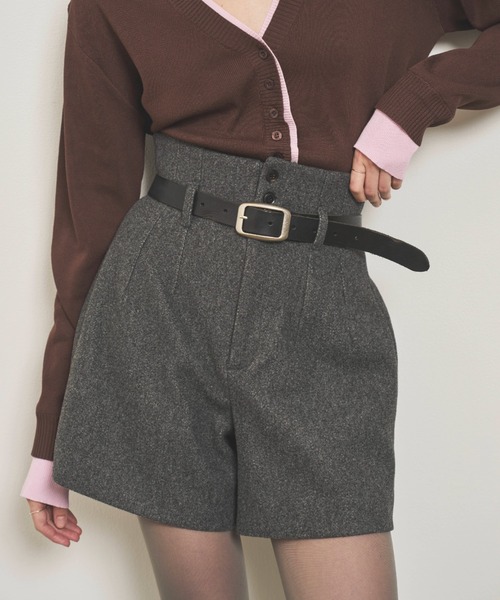 VION(ヴィオン)の「ハイウエストショートパンツ / High-waist Short Pants(その他パンツ・レディース・ブラウン/ネイビー/チャコールグレー・FREE)」の6枚目の写真