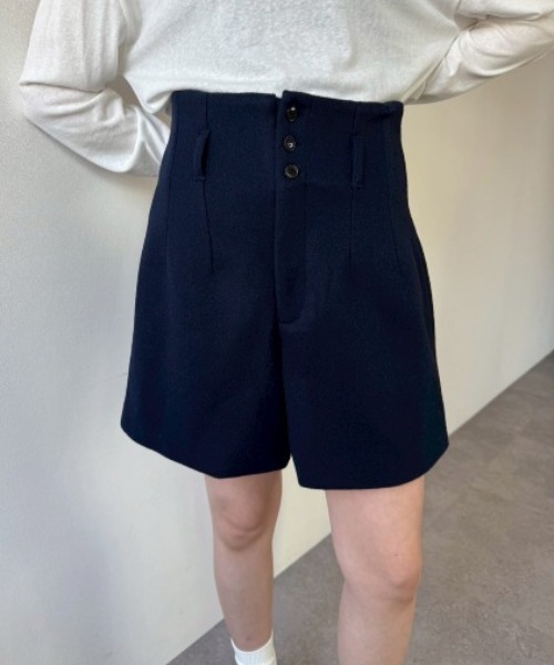 VION(ヴィオン)の「ハイウエストショートパンツ / High-waist Short Pants(その他パンツ・レディース・ブラウン/ネイビー/チャコールグレー・FREE)」の15枚目の写真