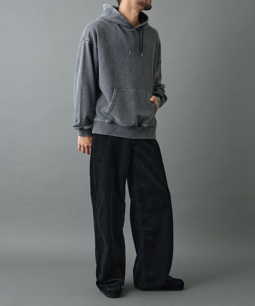 COLONY 2139（コロニートゥーワンスリーナイン）の「パウダー加工スウェットパーカー（パーカー・メンズ・バーガンディー/ブラック/グレー・LARGE/MEDIUM）」の21枚目の写真