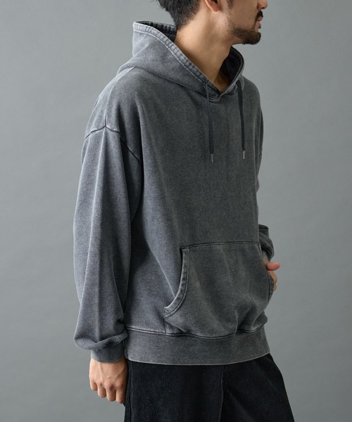 COLONY 2139（コロニートゥーワンスリーナイン）の「パウダー加工スウェットパーカー（パーカー・メンズ・バーガンディー/ブラック/グレー・LARGE/MEDIUM）」の9枚目の写真