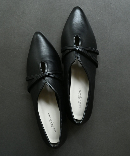 Au BANNISTER（オゥバニスター）の「【販売店舗限定】クロスベルトパンプス（パンプス・レディース・ベージュ/ブラック系その他3/ブラック・35/37/38/39/36/40）」の2枚目の写真