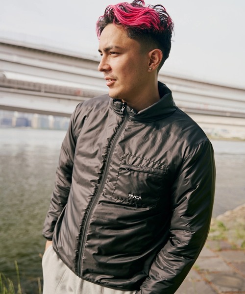 RVCA(ルーカ)の「RVCA メンズ VA QUILTING LIGHT PUFF W JKT ジャケット 【2025年秋冬モデル】/ルーカリバーシブルパフジャケット(ブルゾン・メンズ・ブルー系その他/ブラック・LARGE/MEDIUM/SMALL/X-LARGE)」の14枚目の写真