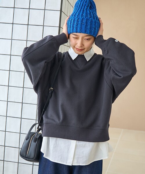 PENNEYS（ぺニーズ）の「【PENNEYS（ぺニーズ）別注・インフルエンサー紹介アイテム】ラグラン裏毛スウェット（スウェット・レディース・ブラウン/ダークグレー/コバルトブルー/オフホワイト/ナチュラル/ライトピンク・FREE）」の16枚目の写真