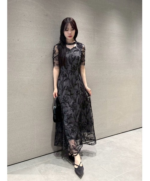 LILY BROWN（リリーブラウン）の「リボンオフショルビジュードレス