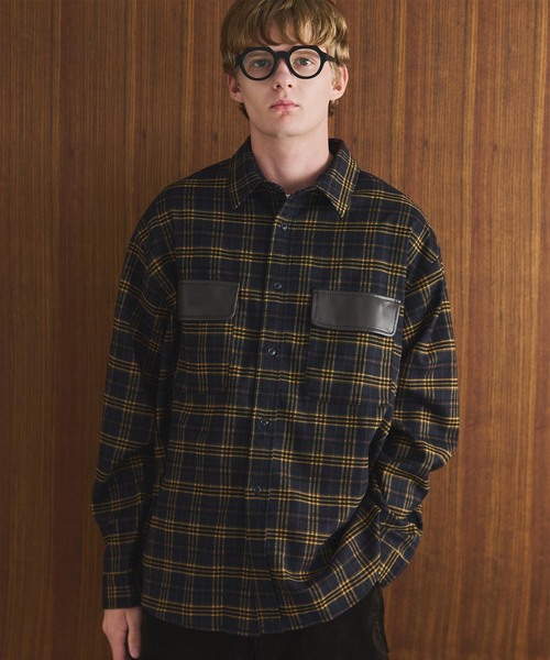 OSKR(オーエスケーアール)の「OSKR別注 ネルチェックダブルポケットシャツ(シャツ/ブラウス・メンズ・ネイビー/ブラウン・MEDIUM/LARGE)」の10枚目の写真