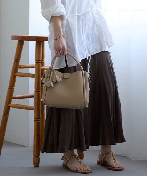 フラワーチャーム付き2WAYショルダーバッグ（ショルダーバッグ 