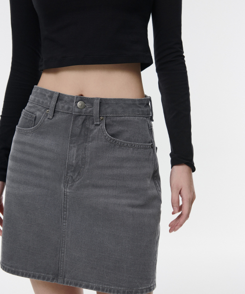 MUSINSA STANDARD WOMAN（ムシンサスタンダードウーマン）の「ウィメンズデニムミニスカート[グレー]（スカート・レディース・その他・SMALL/MEDIUM/LARGE/X-SMALL）」の4枚目の写真