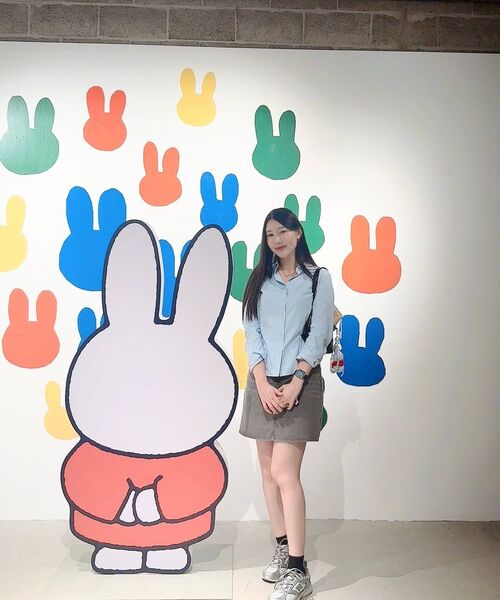 MUSINSA STANDARD WOMAN（ムシンサスタンダードウーマン）の「ウィメンズデニムミニスカート[グレー]（スカート・レディース・その他・SMALL/MEDIUM/LARGE/X-SMALL）」の7枚目の写真
