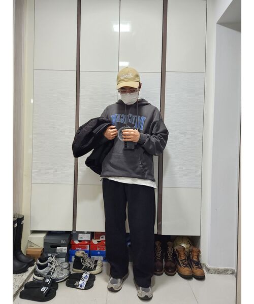 MUSINSA STANDARD（ムシンサスタンダード）の「ワイドコーデュロイパンツ[ブラック]（その他パンツ・メンズ・その他・38/36/34/32/29/30/31/33/26/27/28）」の19枚目の写真