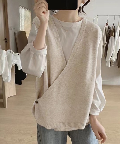 Doux Belle（ドゥーベル）の「ミニマルデザインノースリーブニットベスト（ベスト・レディース・テラコッタ/グレー/ブラック/ベージュ・FREE）」の5枚目の写真