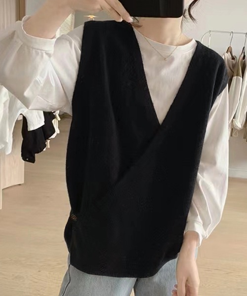 Doux Belle（ドゥーベル）の「ミニマルデザインノースリーブニットベスト（ベスト・レディース・テラコッタ/グレー/ブラック/ベージュ・FREE）」の17枚目の写真