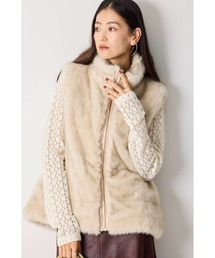 M.deux（エムドゥ）の「ボーダーキルトファーベスト（その他アウター）」