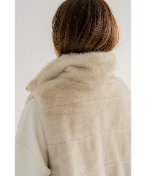 M.deux（エムドゥ）の「ボーダーキルトファーベスト（その他アウター・レディース・キャメル/ライトベージュ・MEDIUM）」の11枚目の写真