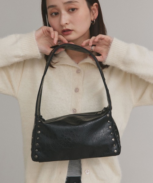 ad thie(アドティエ)の「2wayスタッズ スクエア ショルダーバッグ(ショルダーバッグ・レディース・オフホワイト/ブラック/グレー/ブラウン・FREE)」の20枚目の写真