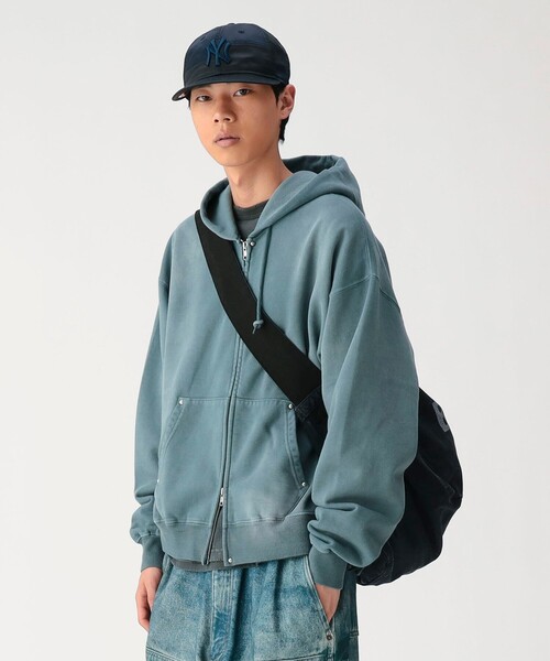 BEAMS(ビームス)の「フェード リベット フルジップアップ フーディ 【ワイドショートフィット】(パーカー・メンズ・グレー/グリーン・S/M/XL/L)」の9枚目の写真