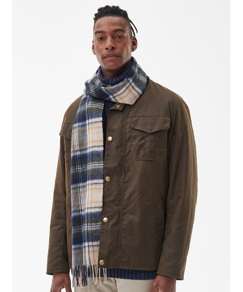 Barbour(バブアー)の「ラムズ ウール / カシミヤ ニューチェック マフラー(4色展開)(マフラー・メンズ・ブラック/グリーン/ベージュ/イエロー・ONE SIZE)」の11枚目の写真