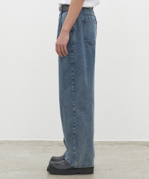 DECET(デケト)の「Dawn 2Pleats Wide Jeans DCPT007STNGRBlue(デニムパンツ・レディース・その他・26/28/30/32/34)」の4枚目の写真
