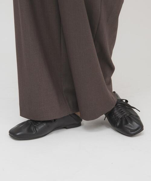 KBF（ケイビーエフ）の「サテンリボンギャザーシューズ（その他シューズ・レディース・イエロー/ブラック・36/38/37）」の13枚目の写真