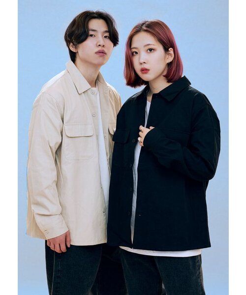 APOSTROPHE COMMA(アポストロフィコンマ)の「Cロゴラベルコットンポケットシャツジャケット(ブラック)(シャツ/ブラウス・メンズ・ブラック・LARGE/MEDIUM)」の4枚目の写真