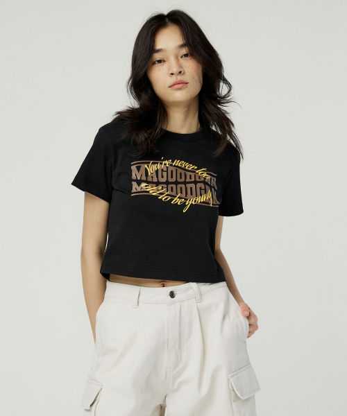 MAGOODGAN(メックウッドガン)の「ルディア 3622 フェイマスセイング スリムフィット ブラック クロップ半袖Tシャツ(Tシャツ/カットソー・レディース・その他・MEDIUM/SMALL)」の1枚目の写真