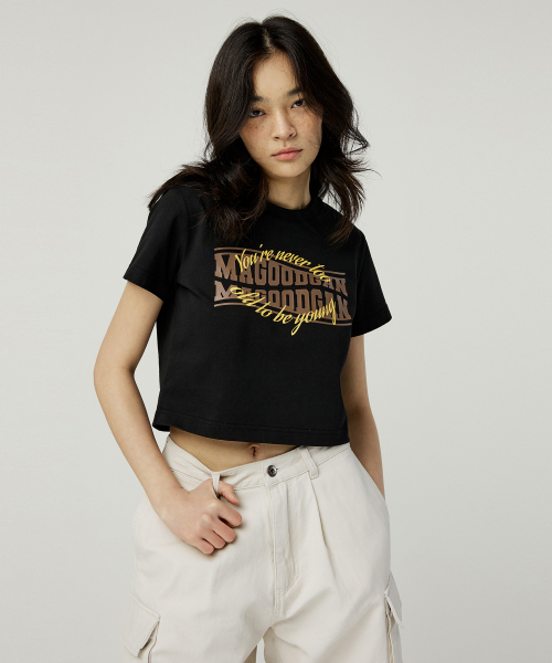 MAGOODGAN(メックウッドガン)の「ルディア 3622 フェイマスセイング スリムフィット ブラック クロップ半袖Tシャツ(Tシャツ/カットソー・レディース・その他・MEDIUM/SMALL)」の3枚目の写真