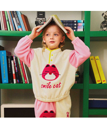 MINIDOU（ミニドウ）の「Minidough Smilecat Fleece Top and Bottom Set（セットアップ）」