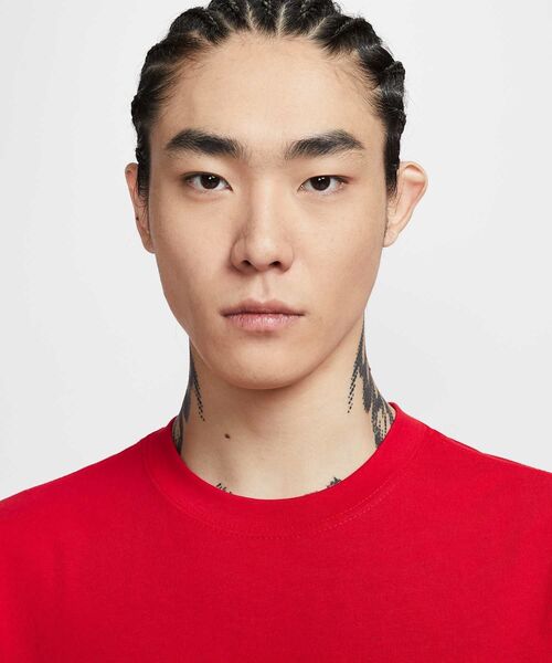 NIKE(ナイキ)の「ナイキ スポーツウェア ロングスリーブ Tシャツ / Nike Sportswear Long-Sleeve T-Shirt IO9761-613 University Red(Tシャツ/カットソー・メンズ・レッド・XL/S/M/L/2XL)」の3枚目の写真