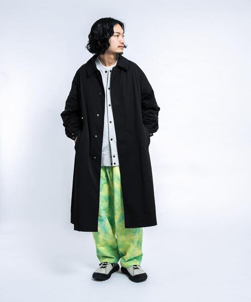 EKAL（エカル）の「SOLOTEXツイルトラベルコート（ステンカラーコート・メンズ・ブラック/ネイビー・MEDIUM/LARGE）」の22枚目の写真