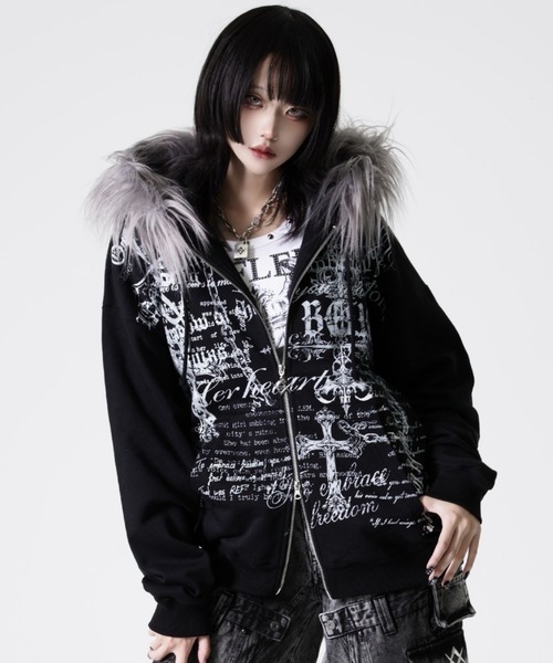 REFLEM（レフレム）の「『REFLEM/レフレム』ファー付きタイポZIPフーディー/ジップパーカー（パーカー・レディース・ホワイト/ブラック・L/M）」の8枚目の写真