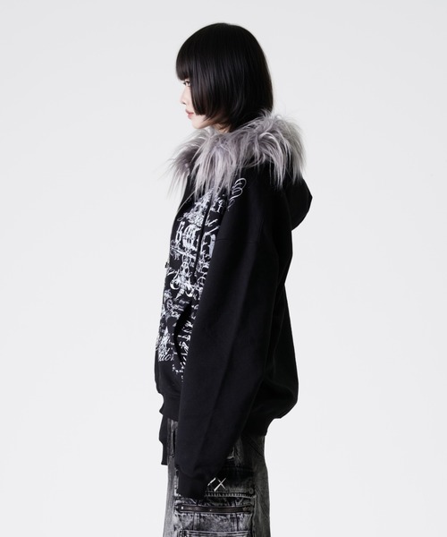 REFLEM（レフレム）の「『REFLEM/レフレム』ファー付きタイポZIPフーディー/ジップパーカー（パーカー・レディース・ホワイト/ブラック・L/M）」の10枚目の写真