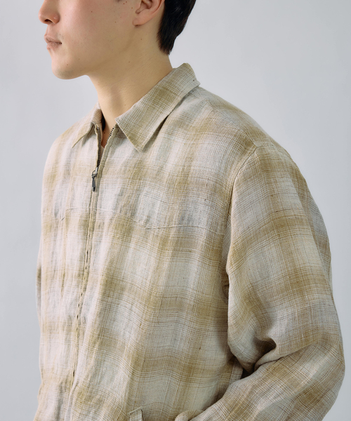 JOURNAL STANDARD J.S HOMESTEAD（ジャーナルスタンダードホームステッド）の「Stead / リネン オンブレ ジップ シャツ（シャツ/ブラウス・メンズ・ネイビー/ベージュ/ブラック・LARGE/MEDIUM）」の16枚目の写真