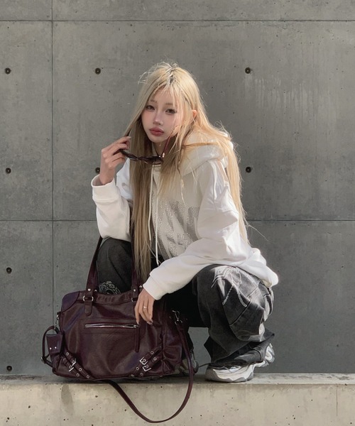 KsG(ケーエスジー)の「ビッグロゴラインストーンパーカー(パーカー・レディース・グレー/ブラック/ホワイト・SMALL/MEDIUM)」の18枚目の写真