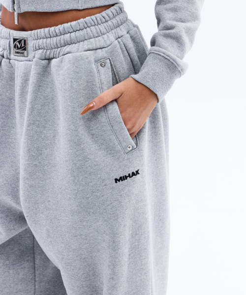MIHAK(ミハク)の「メタルプレート起毛スウェットパンツ(グレー)(スウェットパンツ・メンズ・その他・1/2/3)」の10枚目の写真